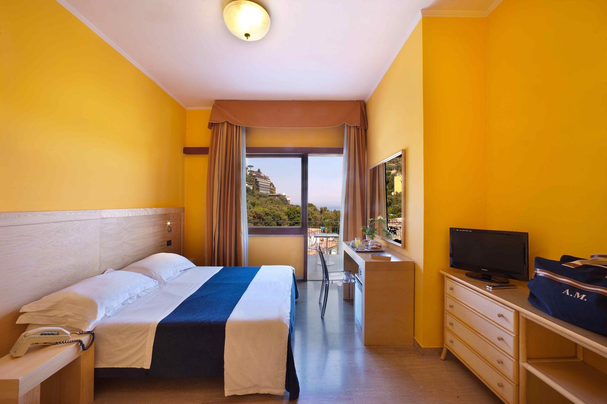 Hotel Rivage Sorrento Esterno foto