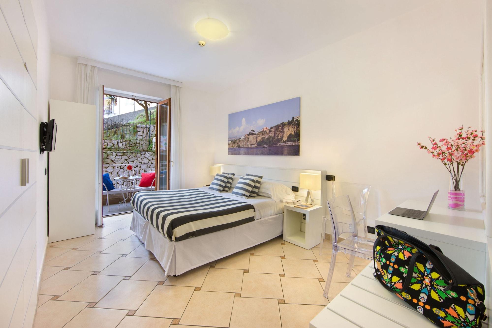 Hotel Rivage Sorrento Esterno foto