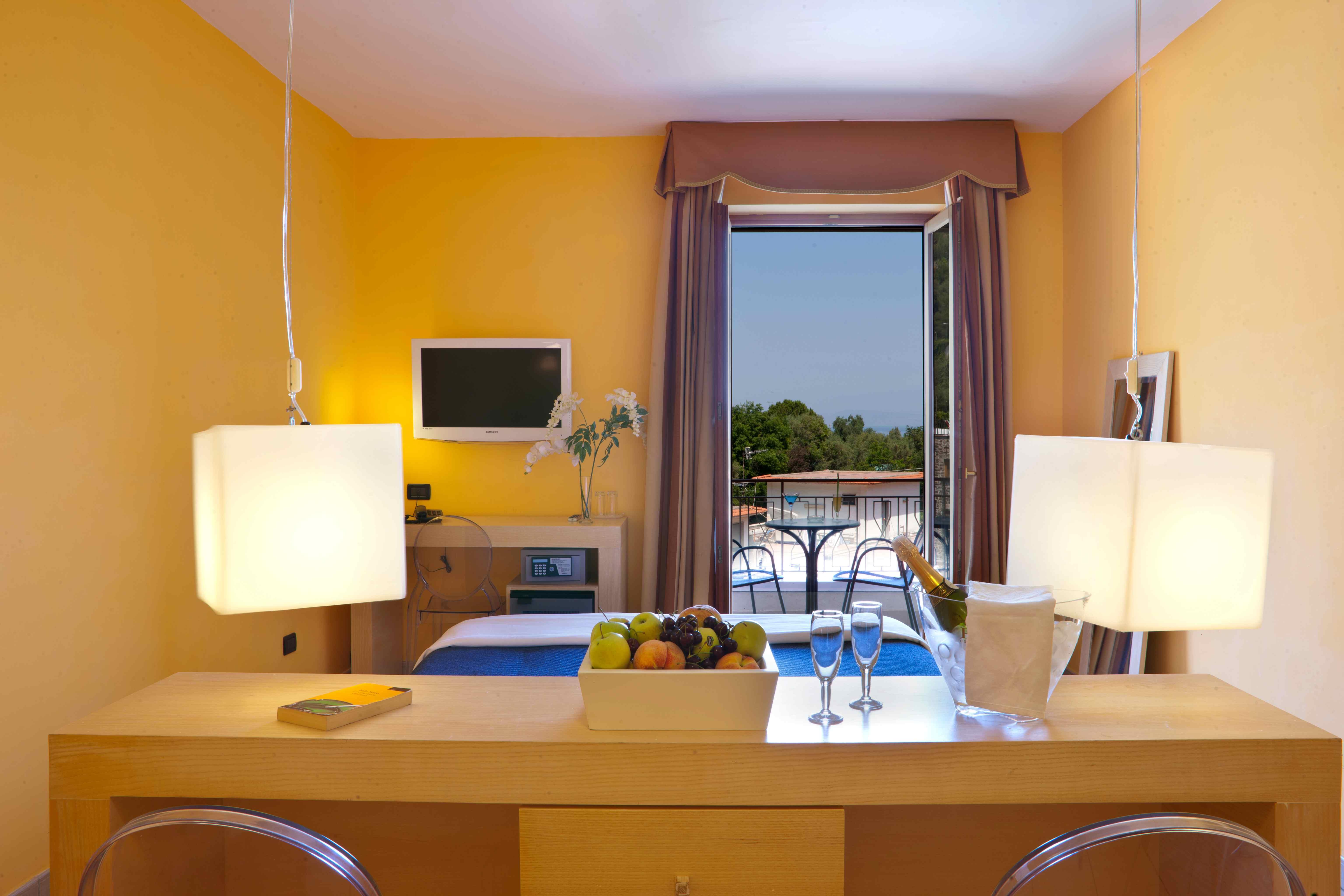 Hotel Rivage Sorrento Esterno foto