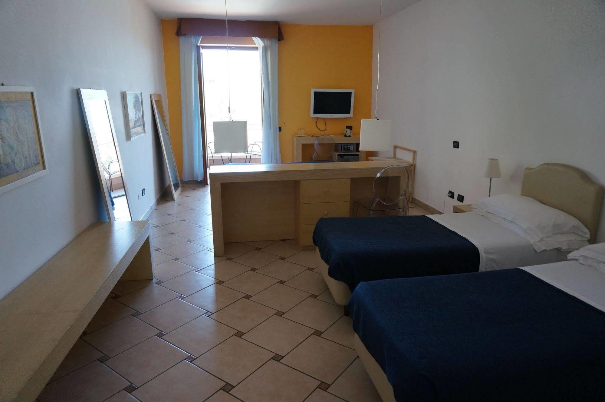 Hotel Rivage Sorrento Esterno foto